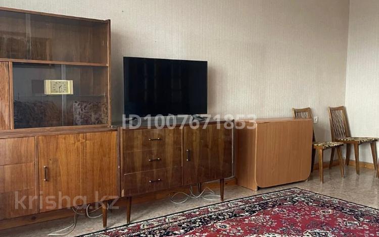 2-комнатная квартира · 54 м² · 11/12 этаж, Казахстан 72 за 200 000 〒 в Усть-Каменогорске, Ульбинский — фото 2