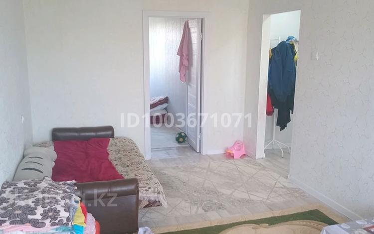 2-комнатная квартира · 43 м² · 5/5 этаж, абая 88 за 14 млн 〒 в Уральске — фото 2