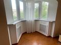3-комнатная квартира · 85.3 м² · 5/6 этаж, ул. Карасай батыра 71 — Наурызбай батыра за 78 млн ₸ в Алматы, Алмалинский р-н — фото 2