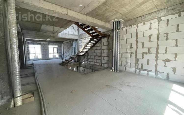 4-бөлмелі пәтер · 330 м² · 1/4 қабат, улица 4-ая, бағасы: 225 млн ₸ в Алматы, Медеуский р-н — фото 3
