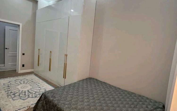 2-комнатная квартира · 74.5 м² · 2/12 этаж, 17-й мкр 217/1 за 27 млн ₸ в Актау — фото 2