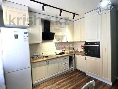 2-комнатная квартира · 60 м² · 9/12 этаж, мкр Акбулак, 1-я улица за 36 млн 〒 в Алматы, Алатауский р-н