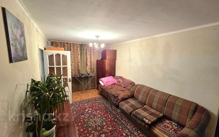 3-бөлмелі пәтер · 60 м² · 1/4 қабат, №8 ш/а., бағасы: 30.5 млн ₸ в Алматы, Ауэзовский р-н — фото 2
