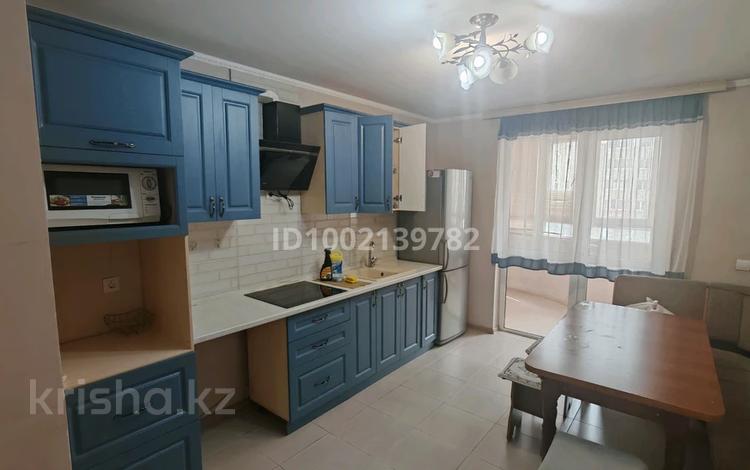 3-комнатная квартира · 90 м² · 3/9 этаж, мкр Аккент, Ақкент ш/а. 34 за 330 000 ₸ в Алматы, Алатауский р-н — фото 2