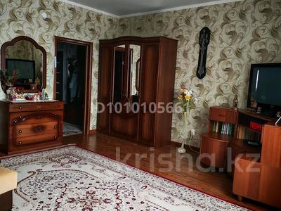 2-комнатная квартира · 128 м² · 6/9 этаж, Абая 190 за 47 млн 〒 в Уральске
