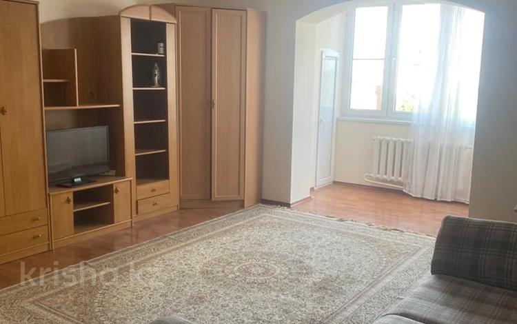 3-комнатная квартира · 65 м² · 4/12 этаж, мкр Самал-2 79 — Мендикулова-Жолдасбекова за 380 000 ₸ в Алматы, Медеуский р-н — фото 2