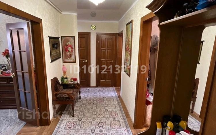 3-комнатная квартира · 63.3 м² · 2/5 этаж, ул. Анатолия Скоробогатова 67 за 24 млн ₸ в Уральске — фото 13