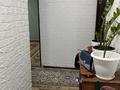 2-бөлмелі пәтер · 43.1 м² · 3/5 қабат, Құрылысшы 4/9 — Тұлпар сауда орталығы жақтан Жібек магазиннің артындағы үй, бағасы: 13 млн ₸ в Аксукенте — фото 2