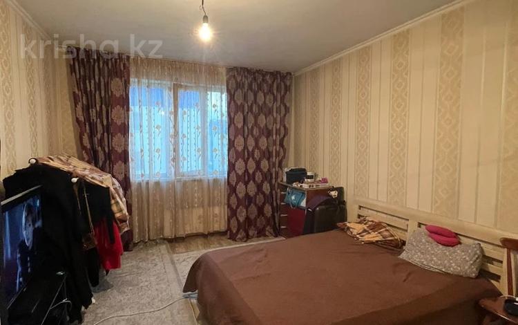 2-комнатная квартира, 68 м², 9/10 этаж, мкр Акбулак, Чуланова — Рыскулова-Момышулы