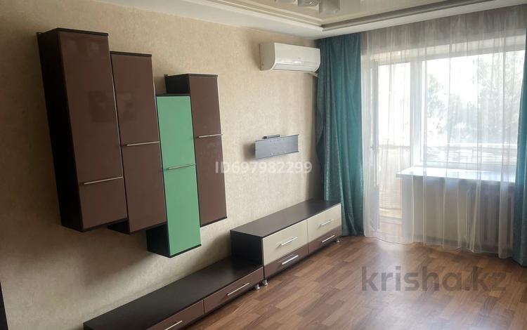 1-комнатная квартира, 35 м², 4/5 этаж, мкр Новый Город, Бухар Жырау 79 за 13.2 млн 〒 в Караганде, Казыбек би р-н — фото 2