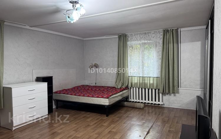 1-комнатная квартира · 38 м² · 1/3 этаж, Попова 11 — Маркова Попова за 180 000 ₸ в Алматы, Бостандыкский р-н — фото 2