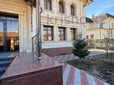 Отдельный дом · 7 комнат · 680 м² · 15 сот., Депутатский городок — Набережная реки Есиль, рядом с центром Столицы за 498 млн 〒 в Астане