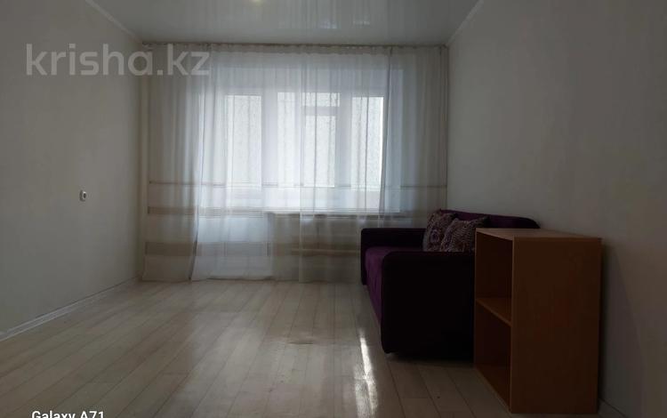 2-бөлмелі пәтер · 42.8 м² · 3/6 қабат, 4 микрорайон 1, бағасы: 18.5 млн ₸ в Костанае — фото 2