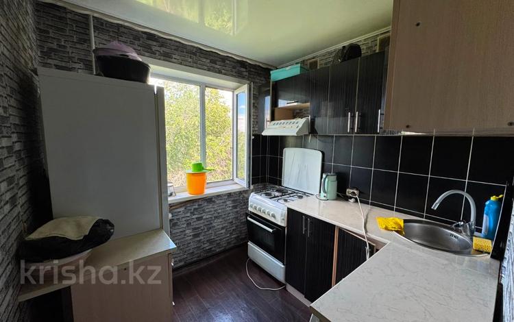 2-комнатная квартира · 43.8 м² · 4/5 этаж, 6 микр за 9.5 млн ₸ в Темиртау — фото 2