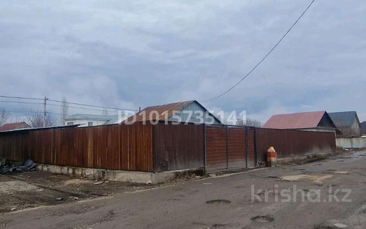 Отдельный дом · 3 комнаты · 84 м² · 6 сот., Мкр Кокжиек 15 за 37 млн ₸ в  — фото 2