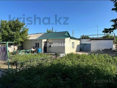 Часть дома · 4 комнаты · 62.5 м² · 10 сот., Ержанова 48а 2 за 18.7 млн ₸ в Абае