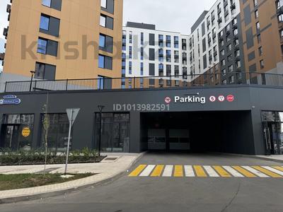 Паркинг · 13.2 м² · Бухар Жырау 33/1 — Верхний уровень паркинг 134, бағасы: ~ 3.9 млн ₸ в Астане, Есильский р-н