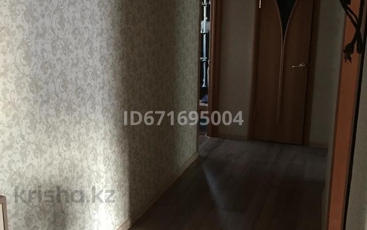 3-комнатная квартира, 64 м², 6/10 этаж, Кудайбердиева 6 за 24 млн 〒 в Павлодаре — фото 2