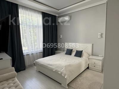 2-комнатная квартира · 56 м² · 2/3 этаж, Абая 117 — Уг.ул Толе би, внизу кафе Global coffee за 17 000 ₸ в Таразе