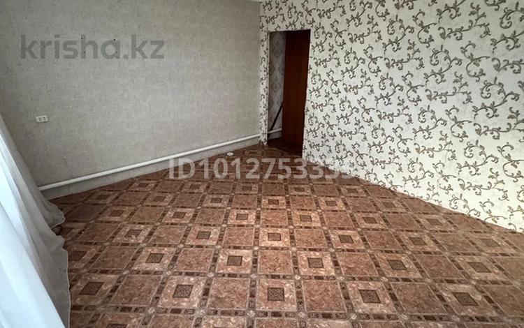 Отдельный дом · 1 комната · 45 м², мкр Жулдыз 8 — Ушконыр 8 за 60 000 ₸ в Уральске — фото 2