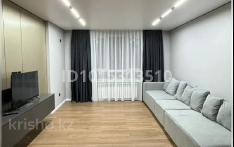 2-комнатная квартира · 70 м² · 3/5 этаж, мкр Новый Город 7 — Лободы за 14 000 ₸ в Караганде, Казыбек би р-н — фото 2