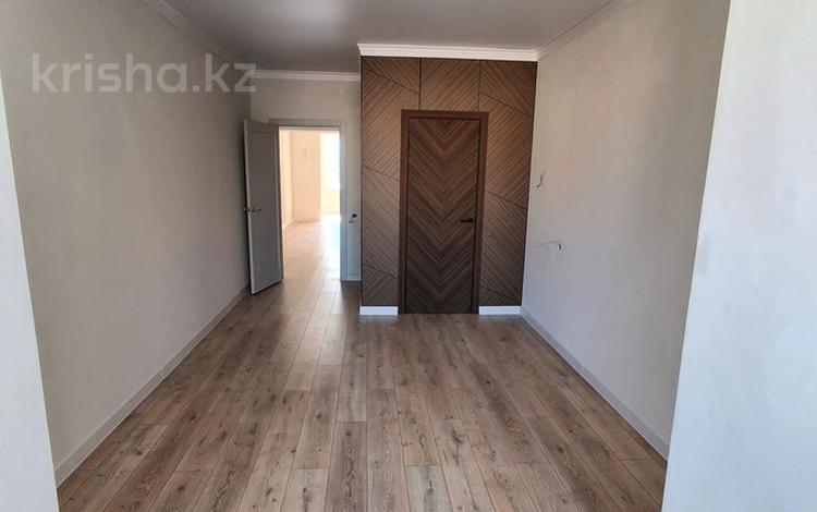 3-комнатная квартира · 82 м² · 7/9 этаж, самал за 33 млн ₸ в Уральске — фото 2