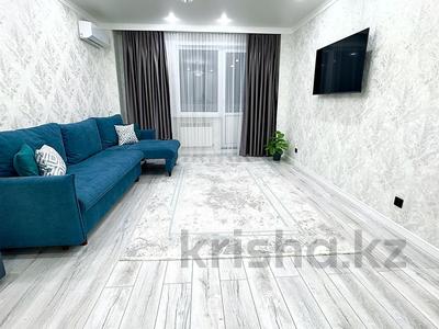 2-комнатная квартира · 75 м² · 13/16 этаж, Иманова 26 за 20 000 ₸ в Астане, р-н Байконур