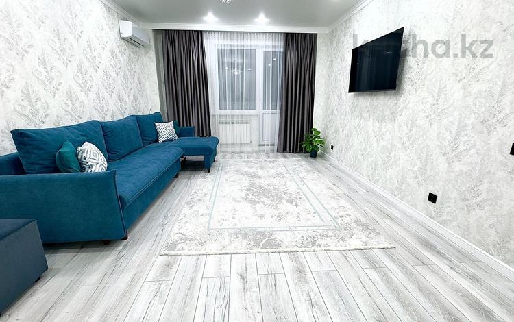 2-комнатная квартира · 75 м² · 13/16 этаж, Иманова 26 за 20 000 ₸ в Астане, р-н Байконур — фото 2