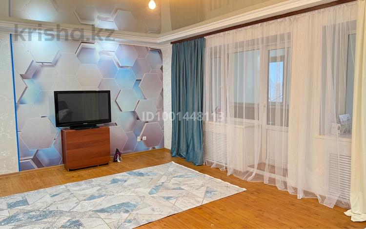 3-бөлмелі пәтер · 100 м² · 3/11 қабат, мкр 12 2а, бағасы: 470 000 ₸ в Актобе — фото 2