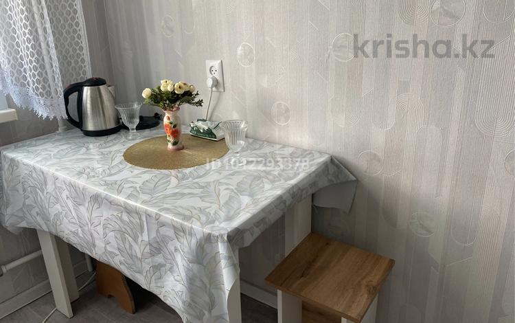 1-комнатная квартира · 37 м² · 4/5 этаж, мкр Юго-Восток, 30й микрорайон Гапеева , Ресторан Думан, Дана, Гарден хол, Аэрапорт, Алматинский трасса , Макажанова 15 за 12 000 ₸ в Караганде, Казыбек би р-н — фото 16