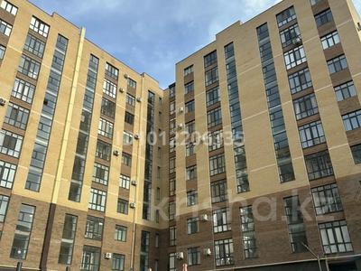 2-бөлмелі пәтер · 90 м² · 10/10 қабат, Просп. Санкибай Батыра 40В, бағасы: 350 000 ₸ в Актобе, мкр Авиатор