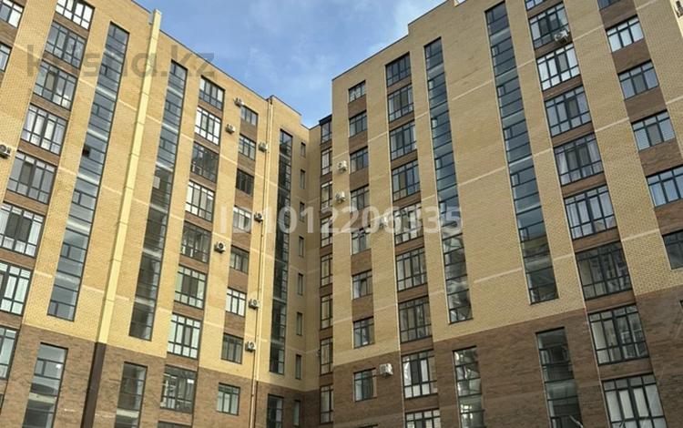 2-бөлмелі пәтер · 90 м² · 10/10 қабат, Просп. Санкибай Батыра 40В, бағасы: 350 000 ₸ в Актобе, мкр Авиатор — фото 8