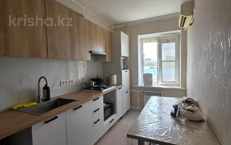 3-комнатная квартира · 65.9 м² · 4/5 этаж, мкр Нурсая, Азаттык 5б за 24.5 млн ₸ в Атырау — фото 6