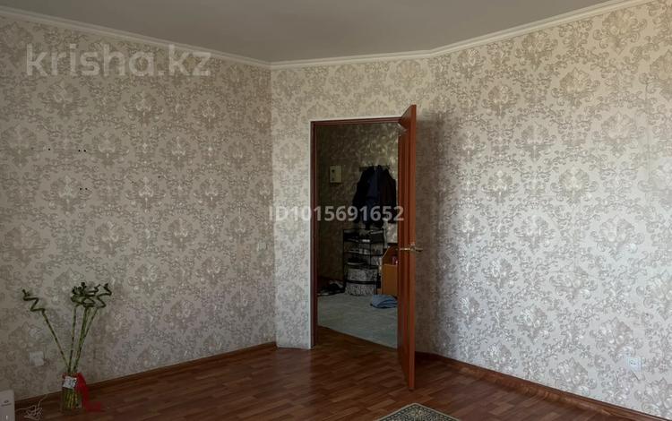 2-комнатная квартира · 62 м² · 4/6 этаж, мкр Болашак 129е за 130 000 ₸ в Актобе — фото 2