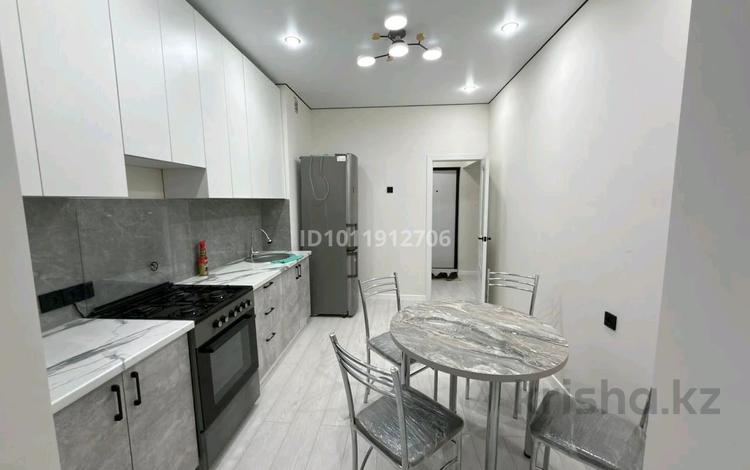 1-бөлмелі пәтер · 40 м² · 3/6 қабат, ул. Ораза Жандосова 35А, бағасы: 35 млн ₸ в Алматы, Бостандыкский р-н — фото 2