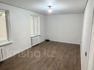 3-комнатная квартира · 56 м² · 2/5 этаж, самал 45 за 19.5 млн ₸ в Талдыкоргане, мкр Самал