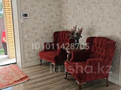 Отдельный дом · 6 комнат · 450 м² · 8 сот., Литейная 34 за 900 000 ₸ в Алматы, Бостандыкский р-н