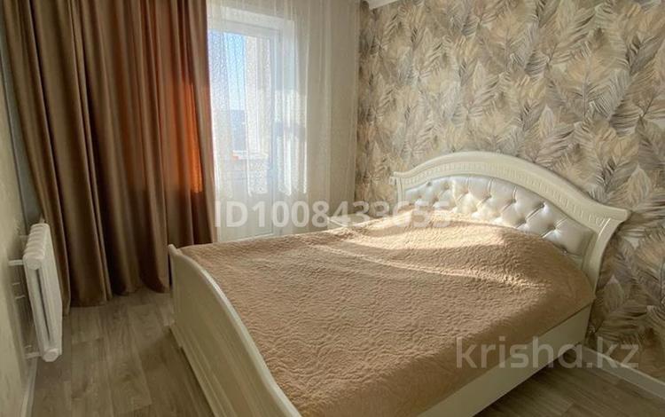 2-комнатная квартира · 60 м² · 5/9 этаж, Бозтаева 40 за 250 000 ₸ в Семее — фото 2