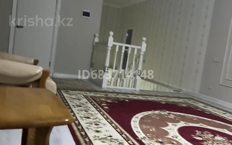 Отдельный дом · 5 комнат · 300 м² · 5 сот., мкр 5 за 80 млн 〒 в Актобе — фото 14