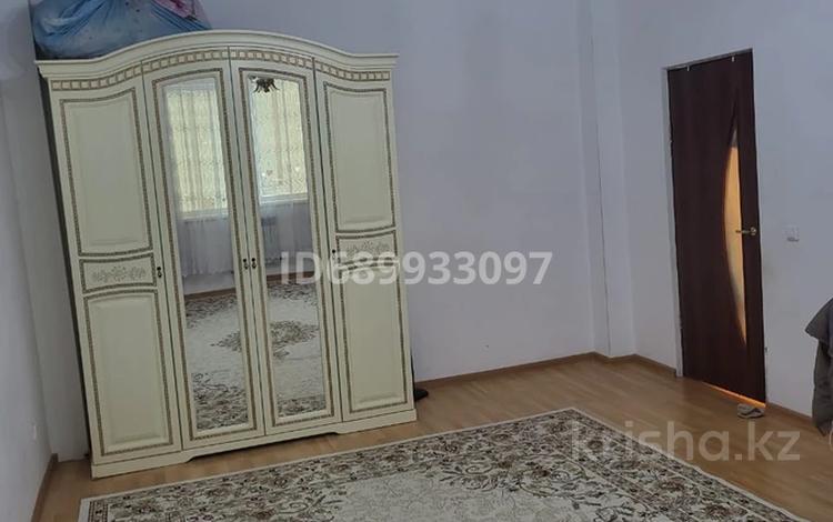 1-бөлмелі пәтер, 38 м², 3/5 қабат ай сайын, мкр Нурсая, 87 дом, бағасы: 120 000 〒 в Атырау, мкр Нурсая — фото 2