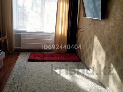 1-комнатная квартира, 37 м², 3/5 этаж, Толстого 100 — Толстого камина за 10 млн 〒 в Павлодаре