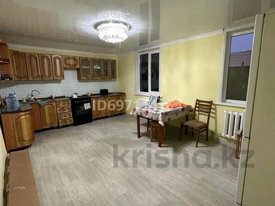 Отдельный дом · 15 комнат · 500 м² · 15 сот., Космонавтов 19 — Шашубай озерный за 15 млн 〒 в Балхаше