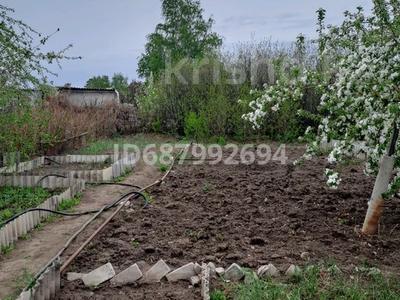 Жер телімдері в Костанайской обл.: Жер телімі · 4 сотық, Костанай, бағасы: 1.2 млн 〒 Жер телімі · 4 сотық, Костанай, бағасы: 1.2 млн 〒