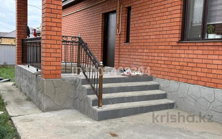 Отдельный дом · 4 комнаты · 163.2 м² · 10 сот., СК Сарбаз за 38 млн 〒 в Актобе — фото 2