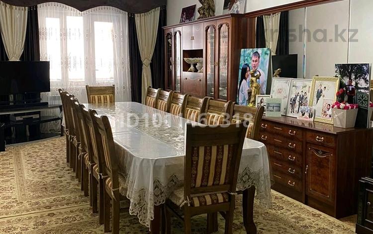 2-бөлмелі пәтер · 90 м² · 2/5 қабат, массив Арай 2 — не угловая, бағасы: 28 млн ₸ в Таразе — фото 2
