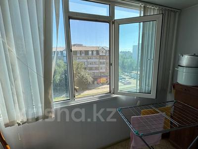 3-комнатная квартира · 64.5 м² · 6/9 этаж, мкр 8, Братья Жубановых за 22.5 млн 〒 в Актобе