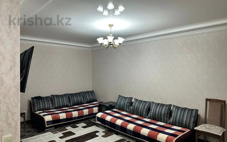 2-комнатная квартира, 56 м², 6/9 этаж помесячно, Жамбыла за 170 000 〒 в Петропавловске — фото 2