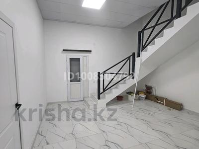 Еркін, кеңселер, дүкендер мен бутиктер, қоғамдық тамақтану орны, сұлулық салондары, медорталықтар мен дәріханалар, білім орталықтары, ойын-сауық · 170 м², бағасы: 125 млн ₸ в Таразе