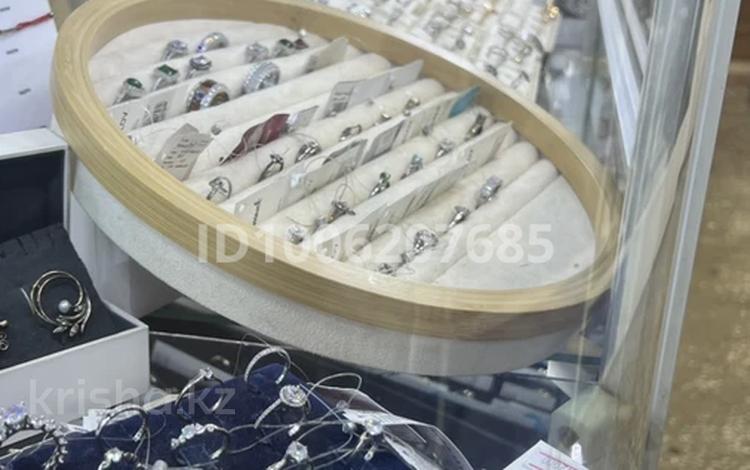 Отдел с ювелирным серебром · 11 м² за 3 млн 〒 в Кокшетау — фото 2