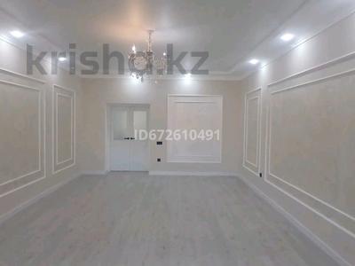 3-бөлмелі пәтер · 125 м² · 4/5 қабат, мкр. Алтын орда, Ораза Татеулы 19Б, бағасы: 46.5 млн ₸ в Актобе